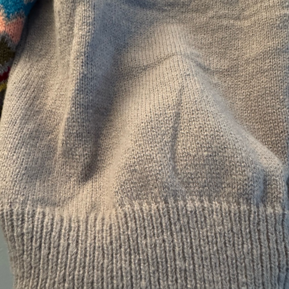 Colorful Patterned Sweater Size XL - Picture 3 of 9